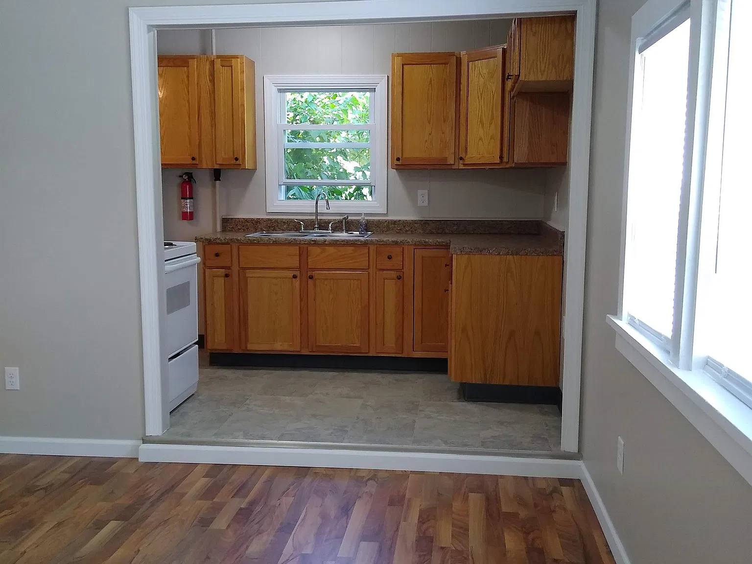 321 Ives - 2 — Photo 3