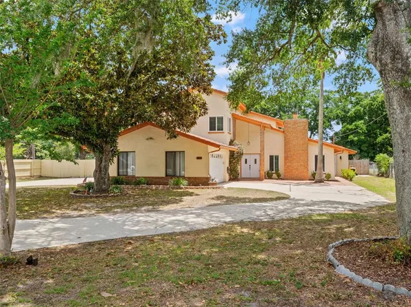 1161 W Lake Brantley Rd, Altamonte Springs, FL 32714