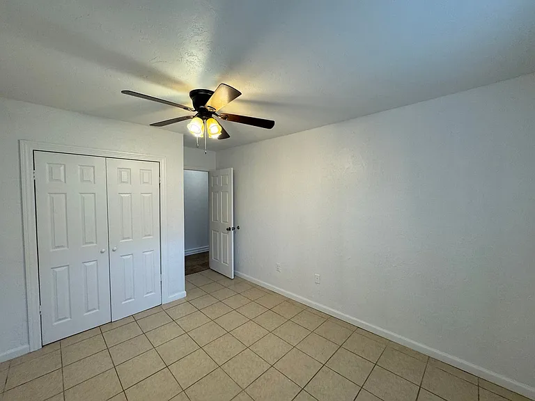 715 E Plymouth Ave — Photo 19