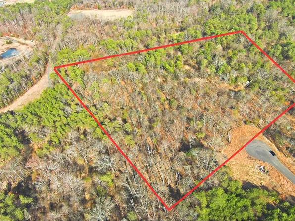 7030 Jay Ct, Centreville, VA 20121