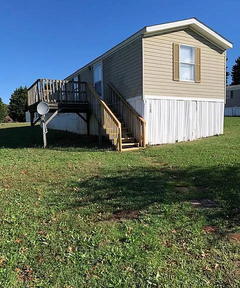 3392 Julia Ct — Photo 4