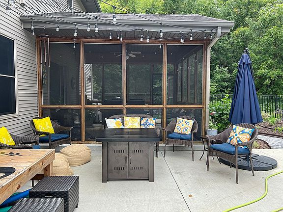 2nd image of 3819 Huntington Ct