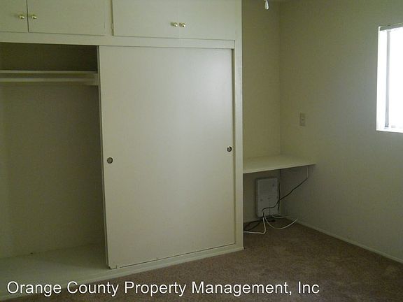 5th image of 1975 Stanley Ave APT G