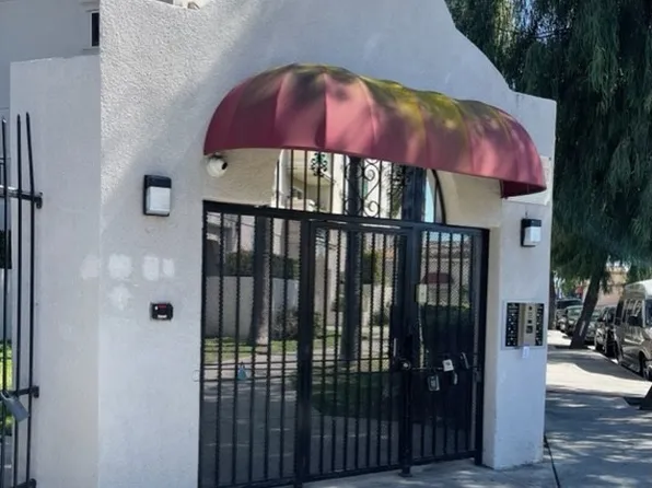 7018 Rita Ave Unit 404, Huntington Park, CA 90255