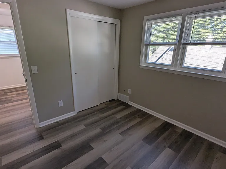 534-582 Denise Rd — Photo 6