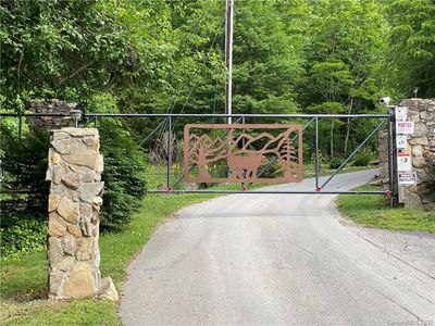 27 Stony Pond Ln, Canton, NC, 28716