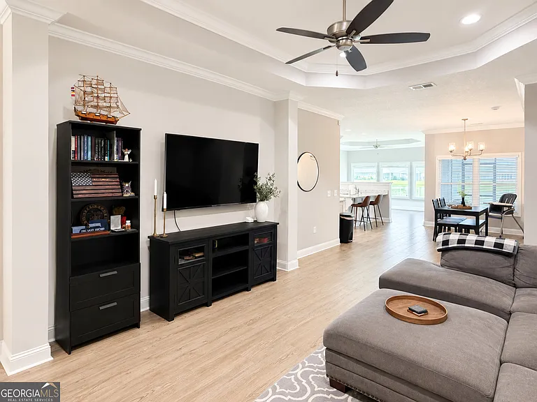 235 The Villas Way — Photo 5