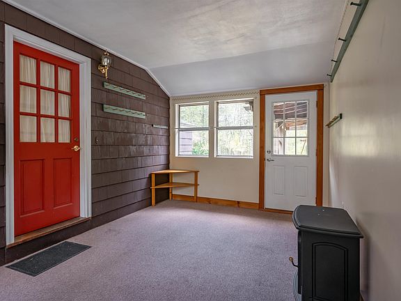 3rd image of 54 Towle Road