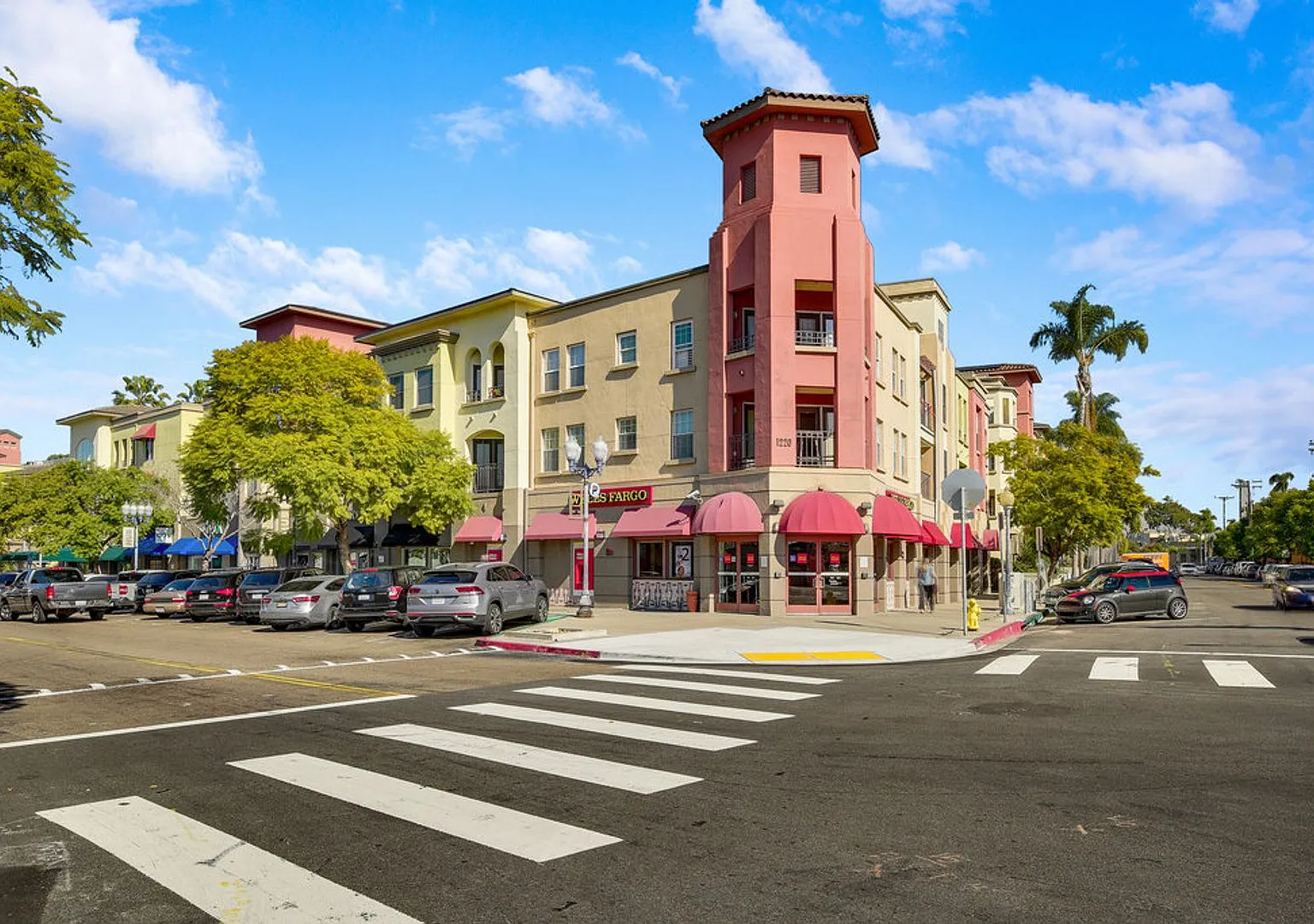 2 bedroom 2 bathroom Uptown District condo for rent in the heart of Hillcrest! — Photo 1