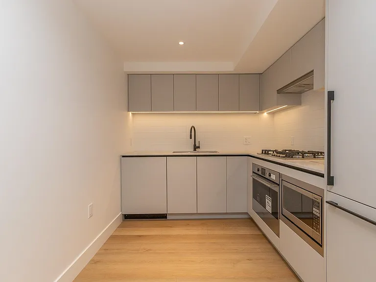 239 E 16th Ave #103 — Photo 7