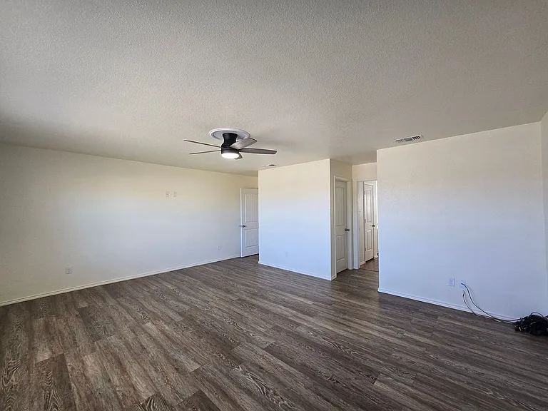 5108 Screaming Eagle Cir — Photo 14