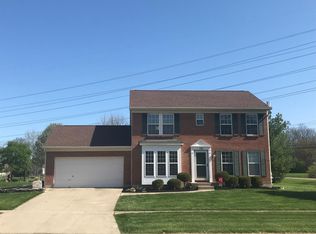 750 Bamburgh Dr, Hamilton Twp, OH 45039