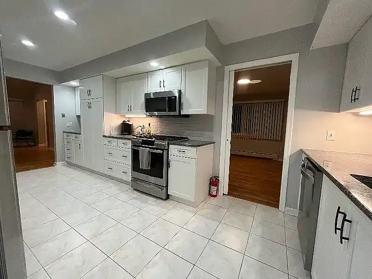 234 Lee St — Photo 4