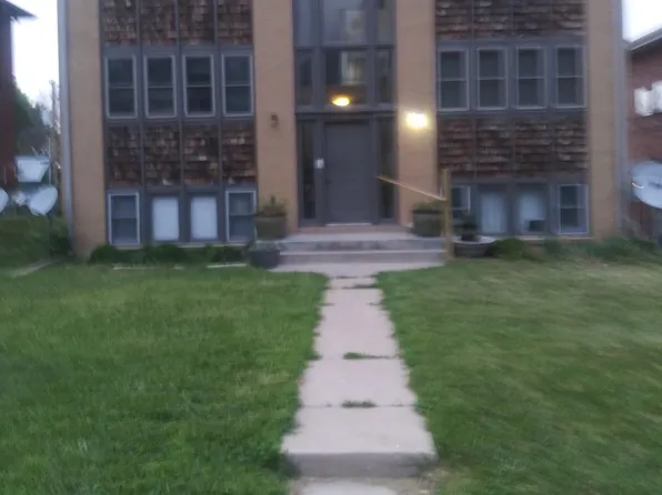 2124 E St #4, Lincoln, NE 68510