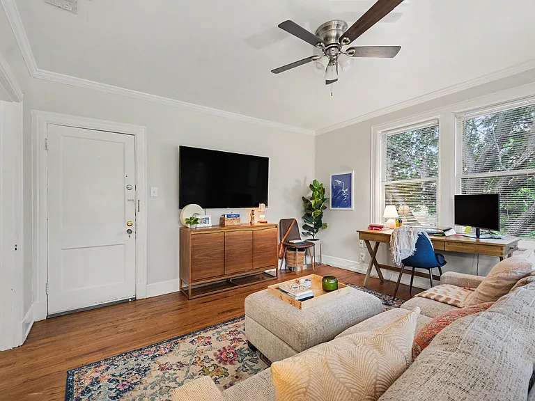 6000 Velasco Ave #A — Photo 13