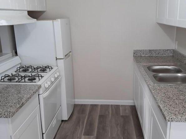 411 W Century Blvd APT 7