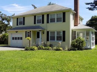 209 Cooper St, Agawam, MA 01001