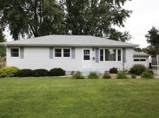 1642 W 2nd St, Waterloo, IA 50701