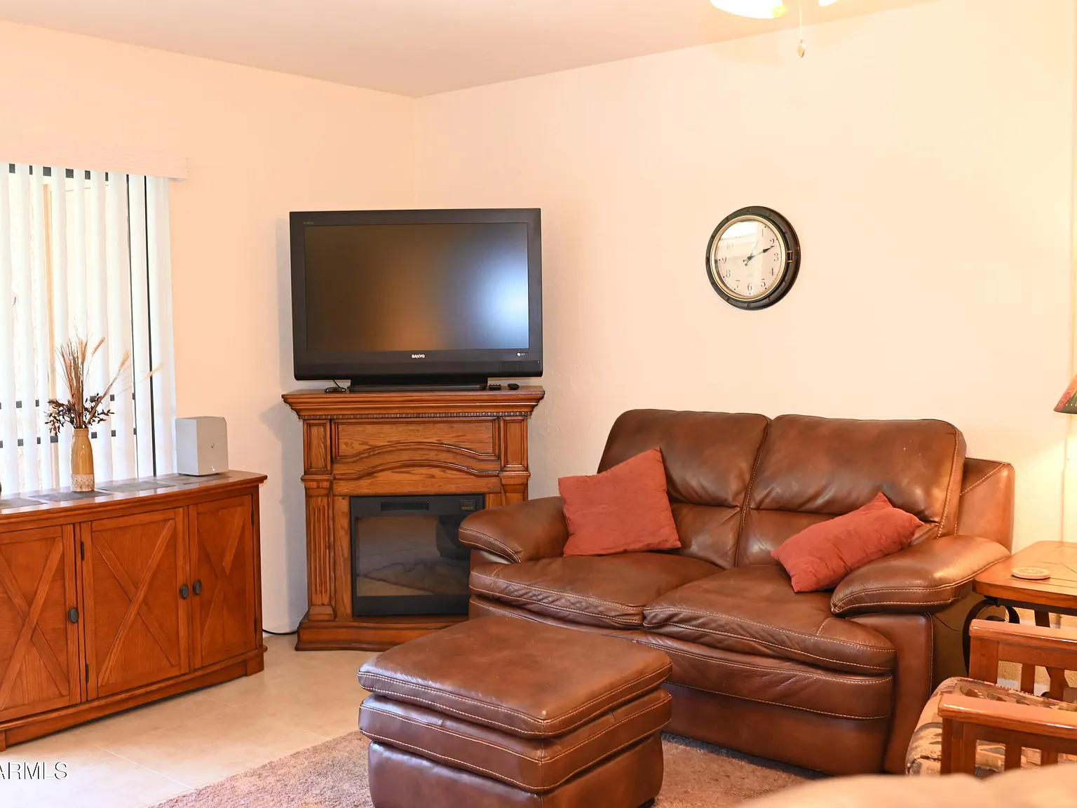 2 bed, 2.0 bath, 1000 sqft, $2,200 — Photo 4