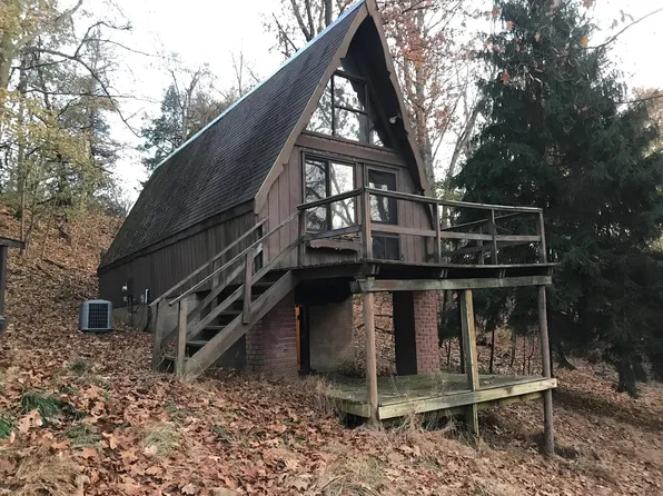 53 Arlington Dr, Wheeling, WV 26003