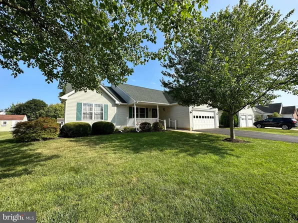 212 Jackson Dr, Berryville, VA 22611