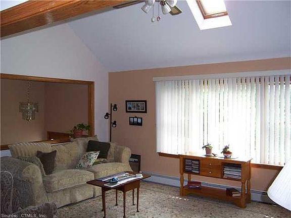 4th image of 25 Alta Vista Ave