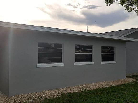3rd image of 1086 Lovely Ln