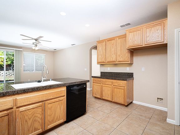 5th image of 1532 Hammond Ct