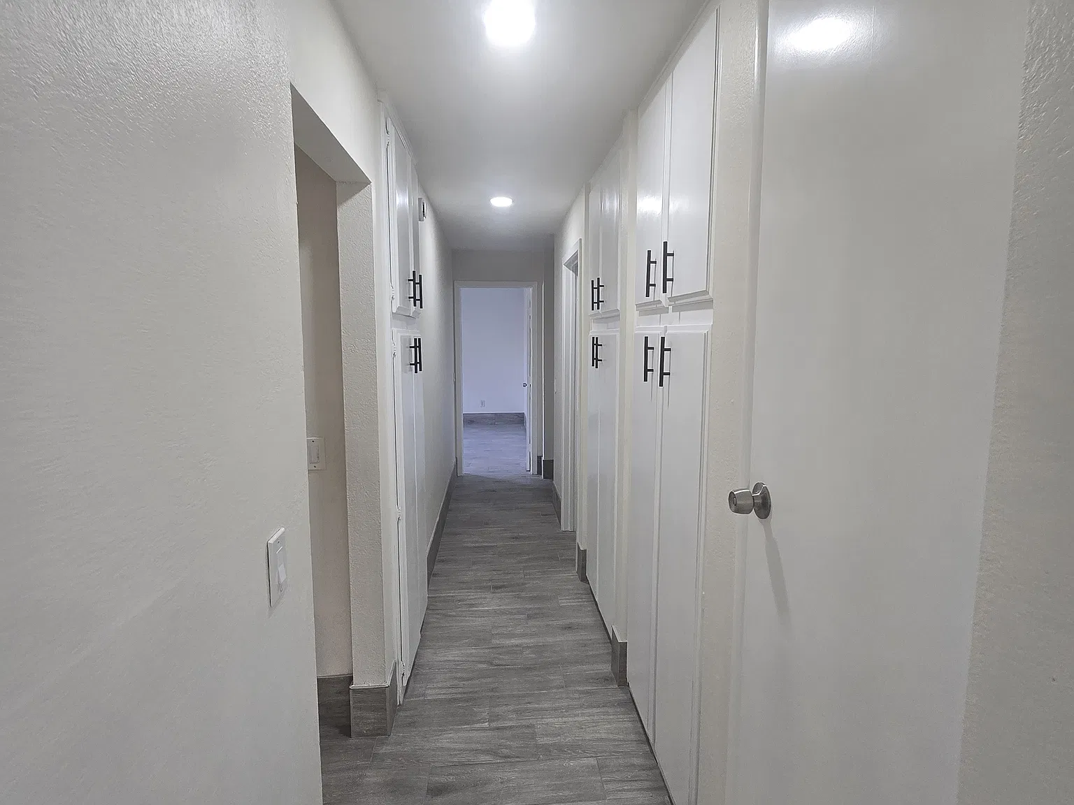 3 bed, 1800 sqft, $3,200 — Photo 3