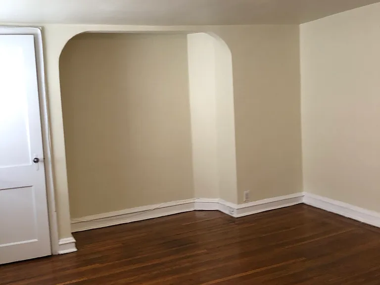 1904 Pine St #3R — Photo 8