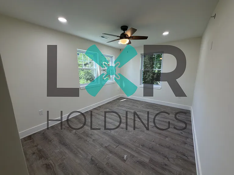 317 E Broad St #2 — Photo 8