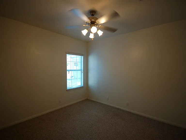 5100 Caswell Ave — Photo 6