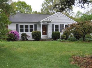 2226 Cherokee Ln, Winston Salem, NC 27103