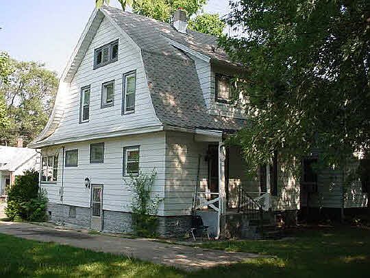 2nd image of 1023 N Winnebago St