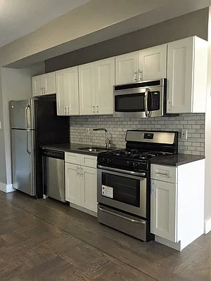 Rented by Bruma Realty LLC | media 20