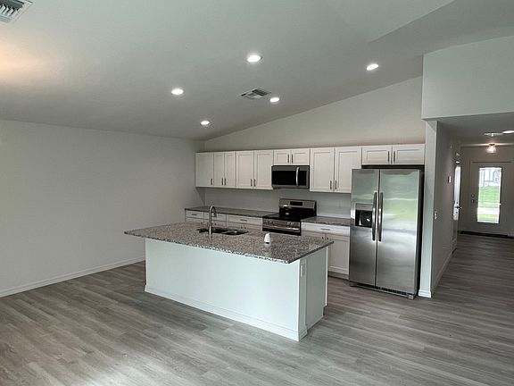 4th image of 4619 SW 14th Pl
