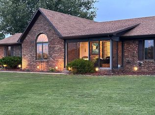 611 E Locust Grove Rd, Utica, KY 42376