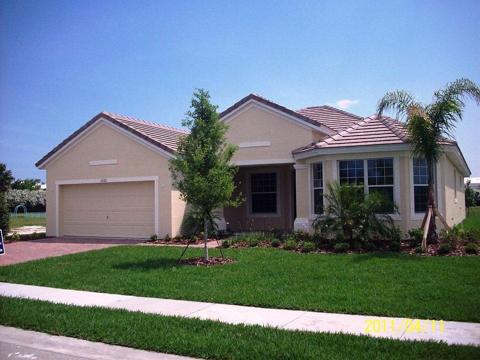 4222 Diamond Square