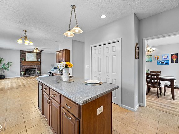 5th image of 3449 Brixford Ln