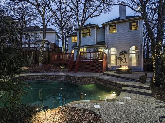 3rd image of 2490 Glen Ridge Dr