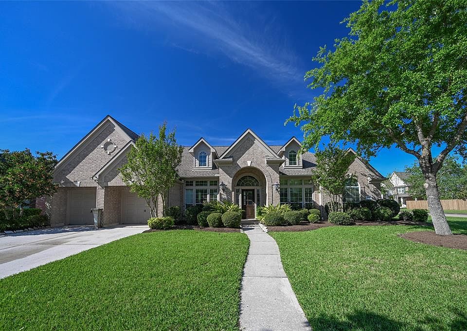 1st image of 1800 Sandy Lake Dr
