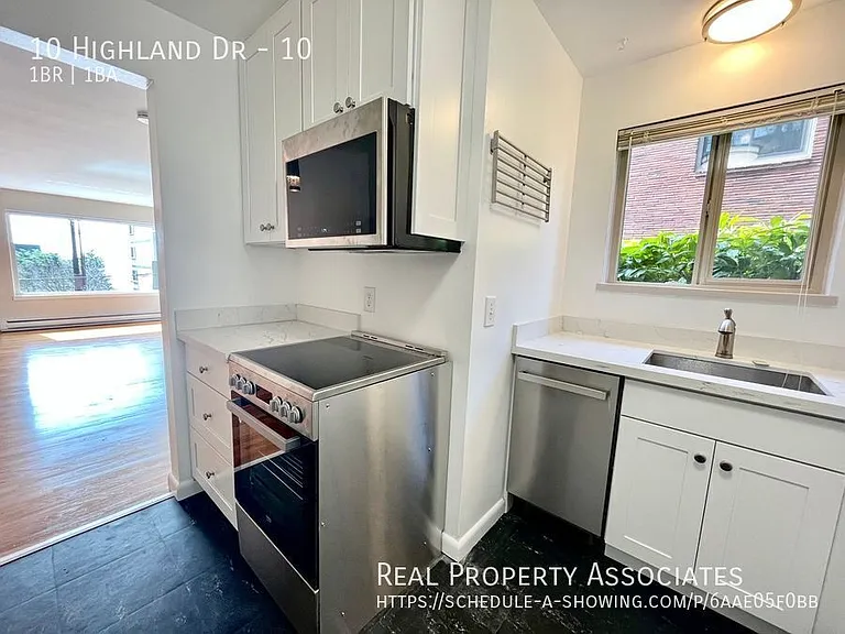 10 Highland Dr #10 — Photo 6