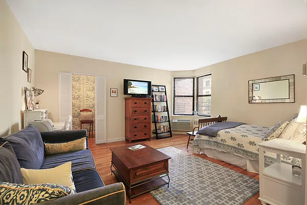 Sold by Corcoran | media 2