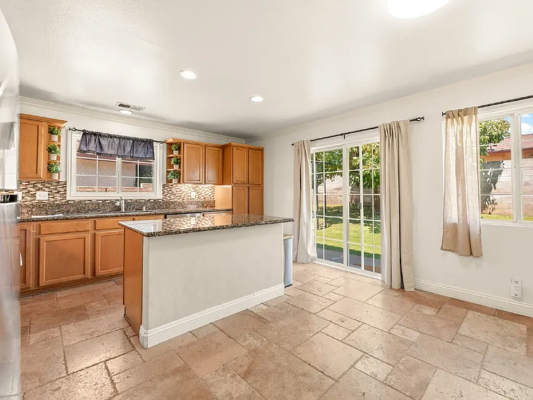 232 Village Sq — Photo 8