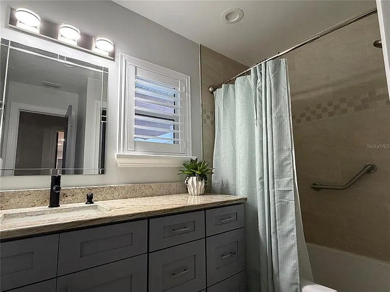 3435 Overlook Dr NE — Photo 37