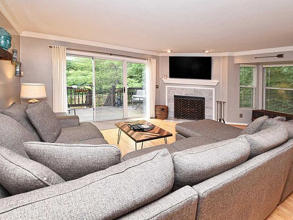 5th image of 600 Delta Ave Unit 25