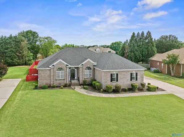 106 Silver Strand Trl, Huntsville, AL 35806