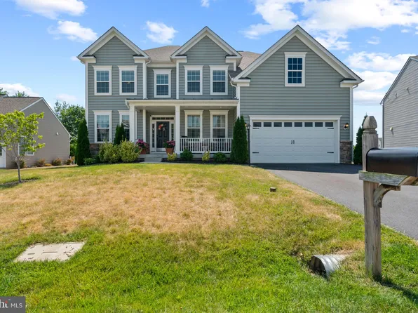 13727 Corello Dr, Hagerstown, MD 21742