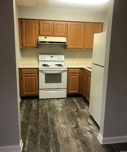 145 Hensel Dr — Photo 4
