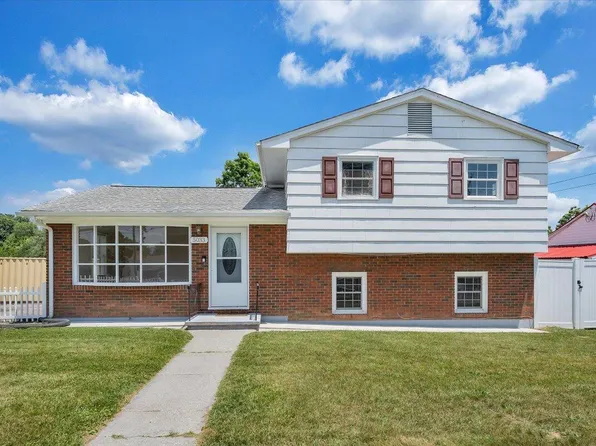 5033 Morwanda St NW, Roanoke, VA 24017